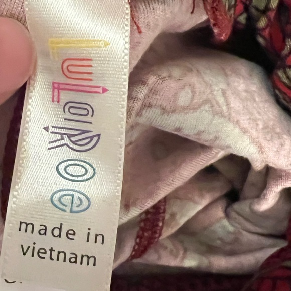 LuLaRoe Red and Black Patterned Leggings One Size - Picture 5 of 5